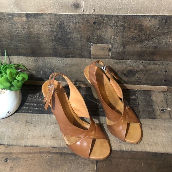 Latitude Femme Shoes - Latitude Femme Tan Peep Toe Sandal